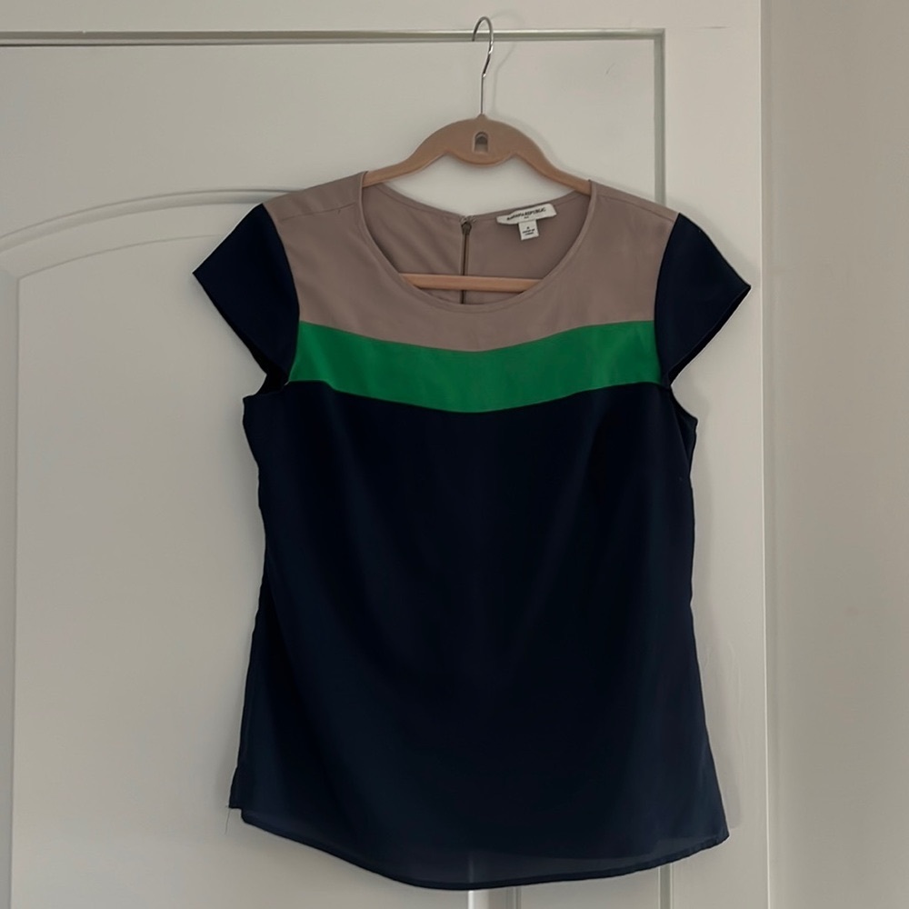 Banana Republic short sleeve blouse